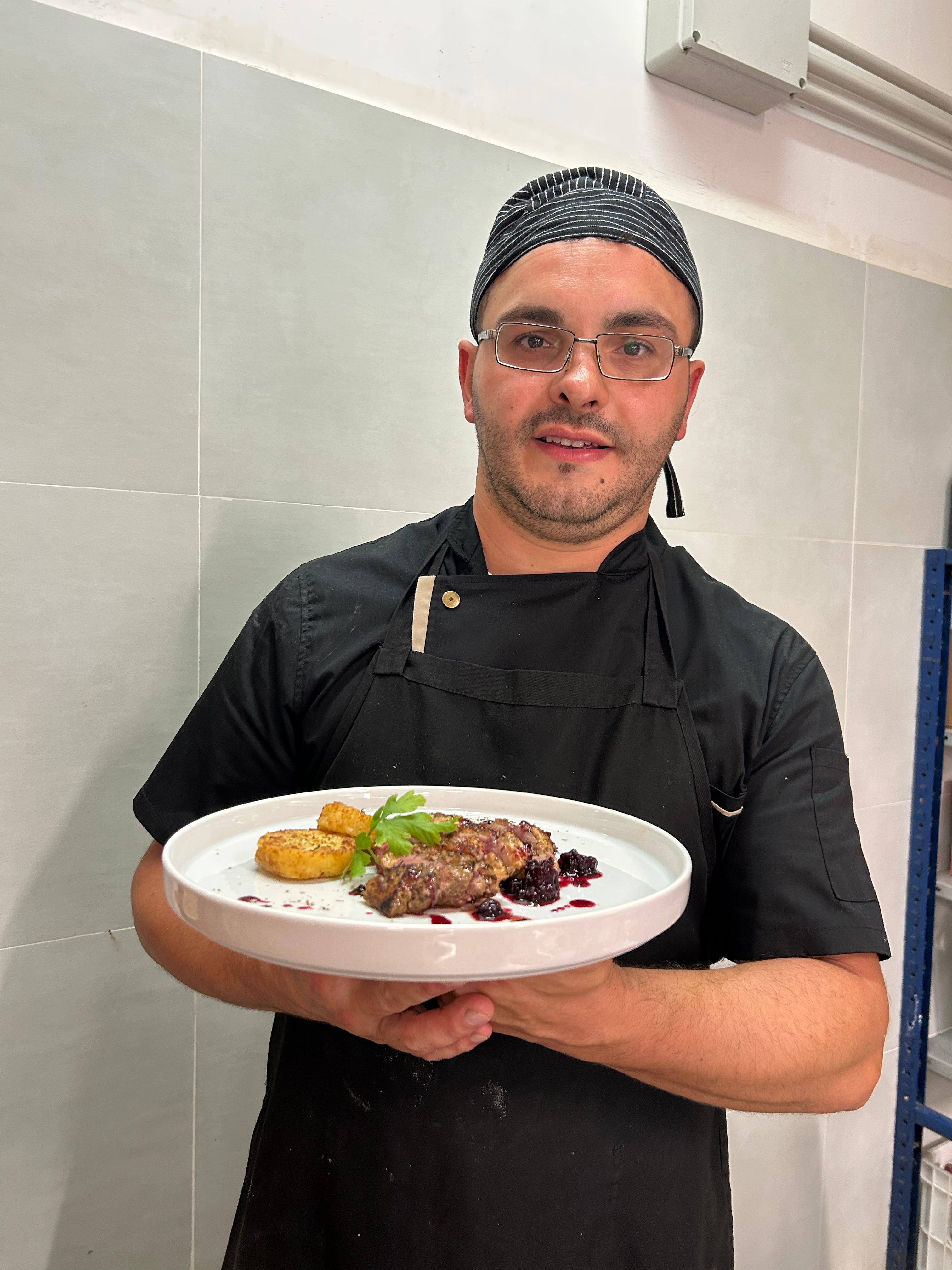 Chef Loris in cucina - Ristorante Alcide Poggibonsi